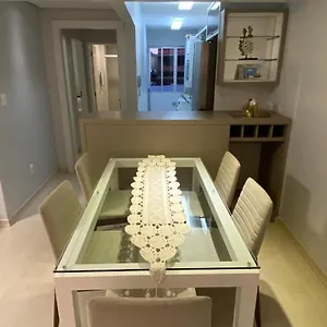  Apartamento 2 Dormitórios Próximo Mar Brasil